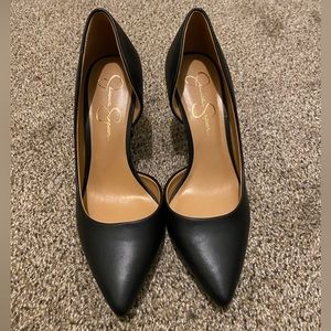 Jessica Simpson Black Pumps